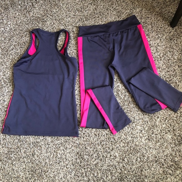 Set - Picture 2 of 2